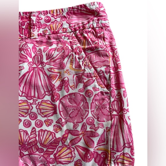 LILLY PULITZER Pink/Orange Shell Print Cotton Shorts - Size 8 - Picture 3 of 11
